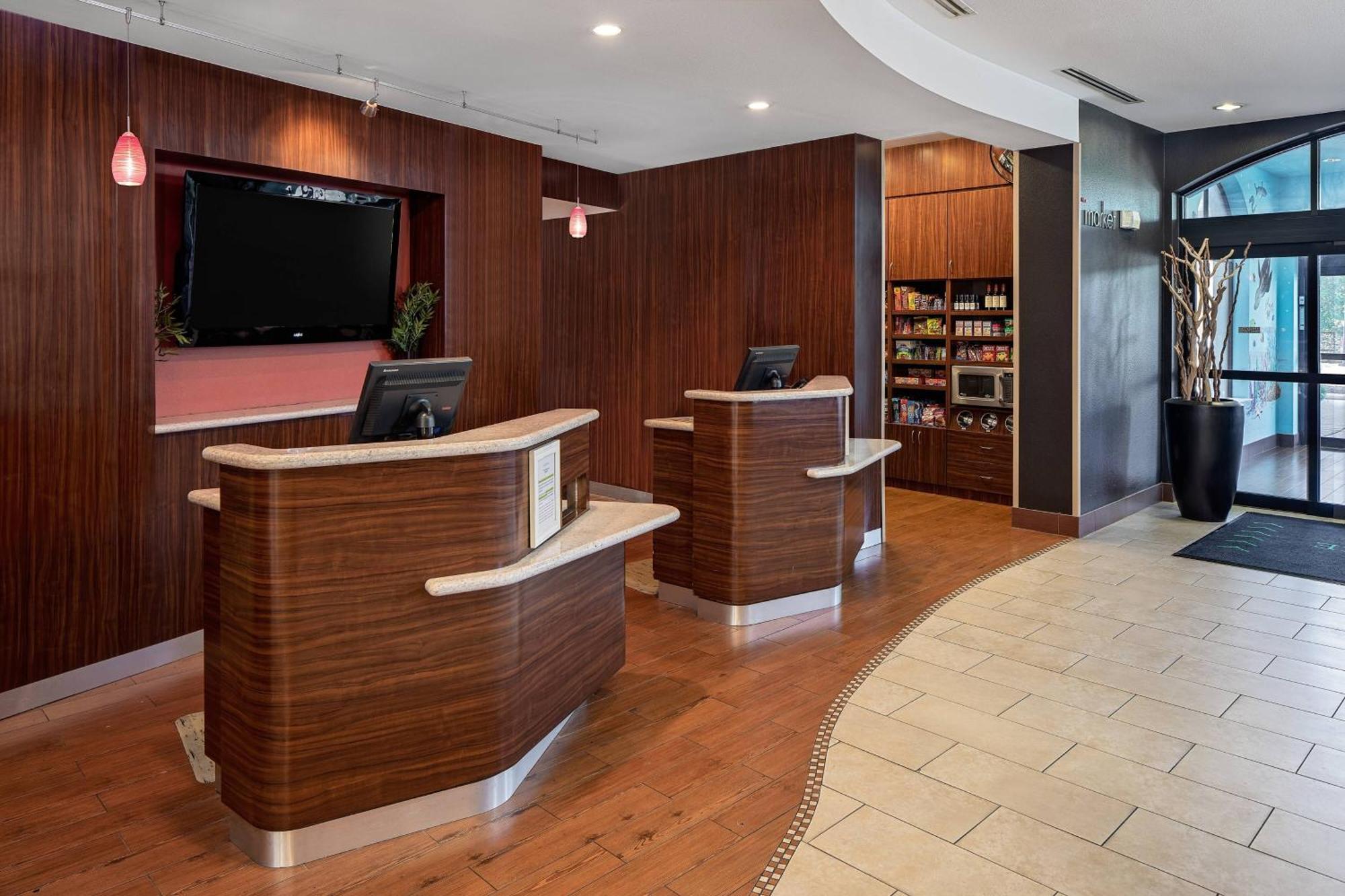 Courtyard By Marriott San Antonio Seaworld/Westover Hills Экстерьер фото